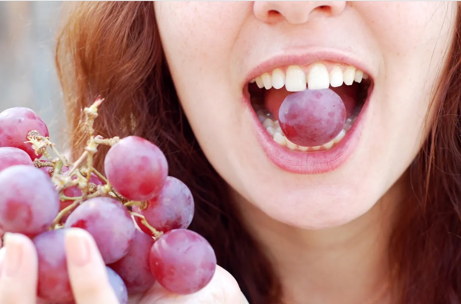 Por qué se comen doce uvas en Año Nuevo y otros rituales de Nochevieja