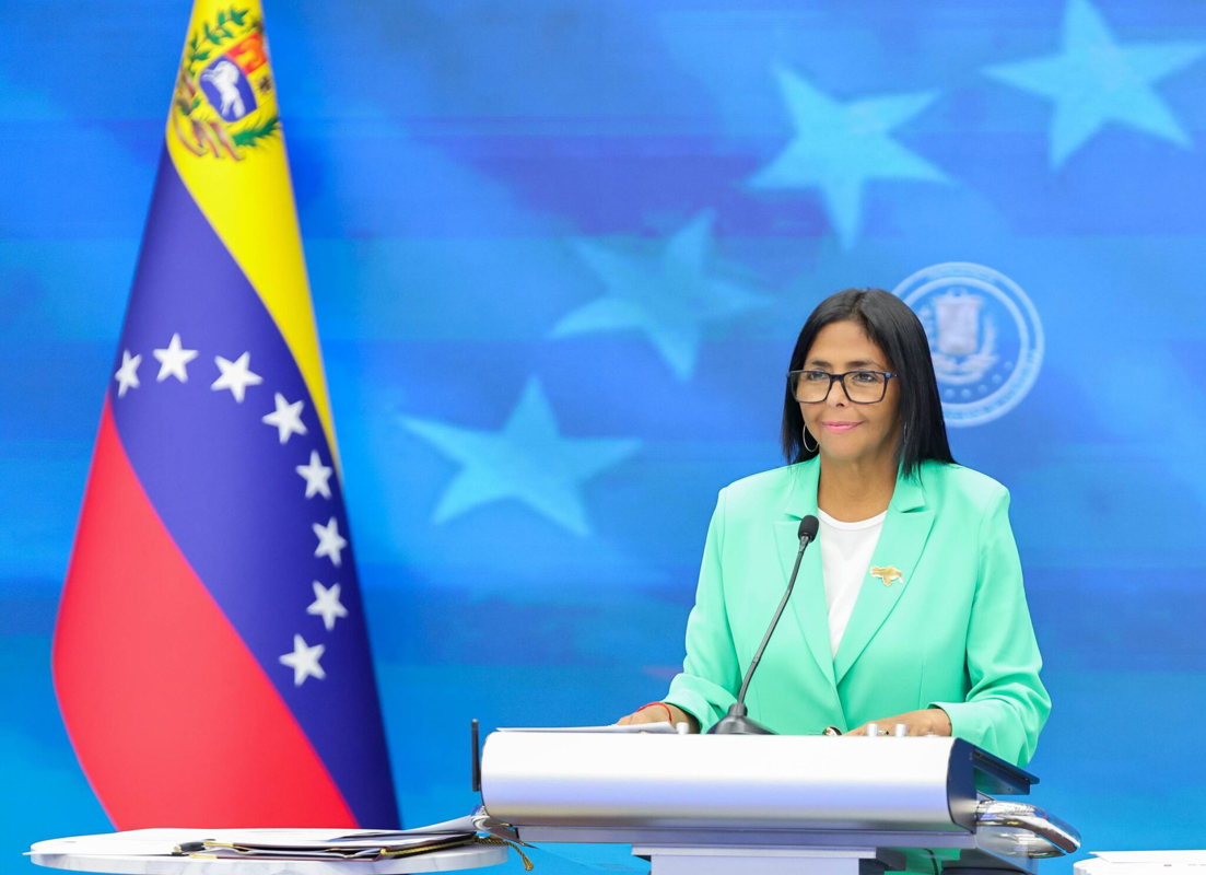 Delcy Rodríguez crea comisión para reorganizar activos y elevar producción en Venezuela